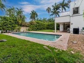 1255 Jackson St, Hollywood FL 33019