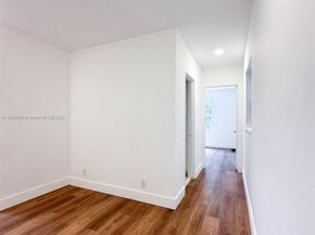 1255 Jackson St, Hollywood FL 33019