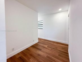 1255 Jackson St, Hollywood FL 33019