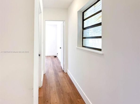 1255 Jackson St, Hollywood FL 33019