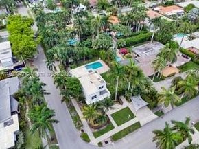 1255 Jackson St, Hollywood FL 33019
