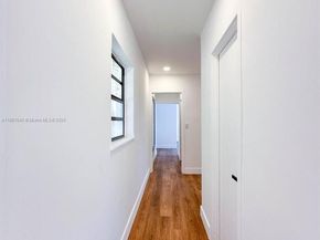 1255 Jackson St, Hollywood FL 33019