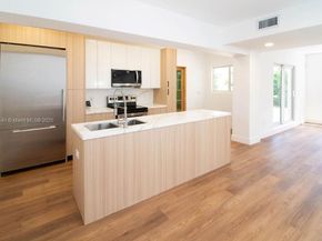 1255 Jackson St, Hollywood FL 33019
