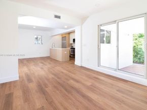 1255 Jackson St, Hollywood FL 33019