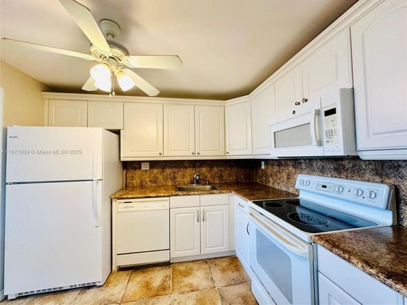 2771 Taft St 302, Hollywood FL 33020