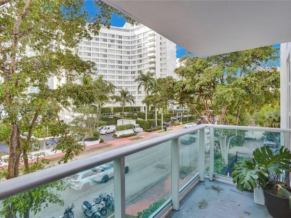 1035 West Ave 301, Miami Beach FL 33139