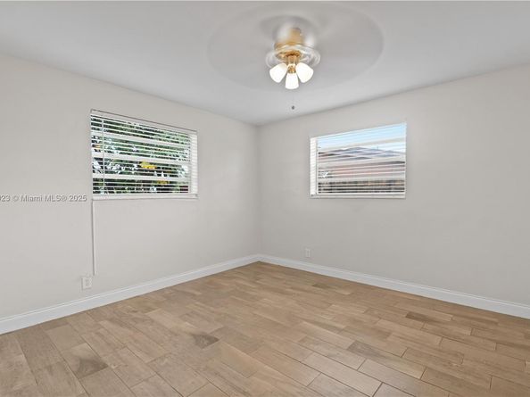 421 SW 64th Ter, Margate FL 33068