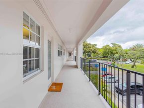 2751 N Palm Aire Dr 310, Pompano Beach FL 33069