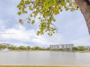 2751 N Palm Aire Dr 310, Pompano Beach FL 33069
