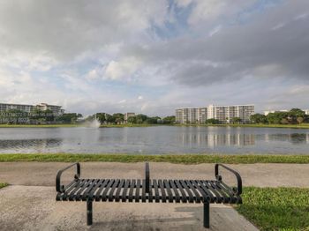 2751 N Palm Aire Dr
