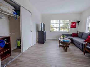 2751 N Palm Aire Dr 310, Pompano Beach FL 33069