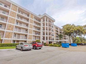 2751 N Palm Aire Dr 310, Pompano Beach FL 33069