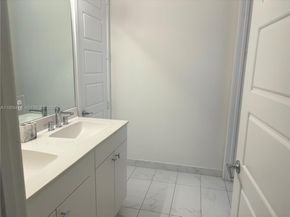 15062 SW 177th Ter, Miami FL 33187