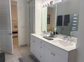 15062 SW 177th Ter, Miami FL 33187