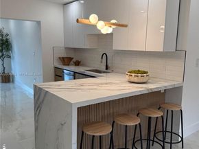 1151 NW 112th St, Miami FL 33168