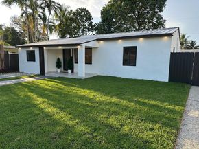 1151 NW 112th St, Miami FL 33168