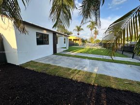 1151 NW 112th St, Miami FL 33168