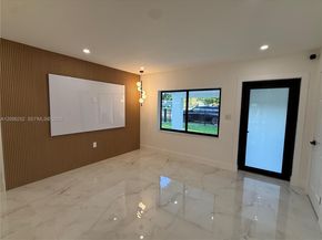 1151 NW 112th St, Miami FL 33168