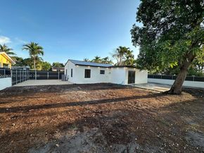 1151 NW 112th St, Miami FL 33168
