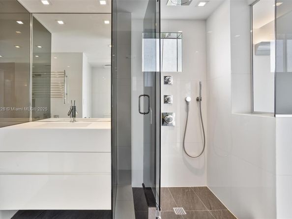 1800 Sunset Harbour Drive 1702/4, Miami Beach FL 33139