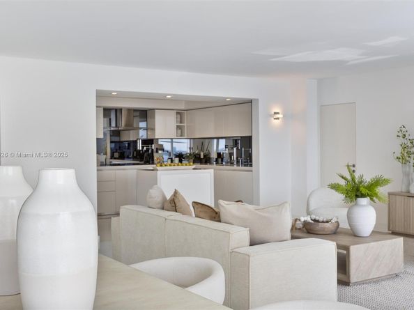 1800 Sunset Harbour Drive 1702/4, Miami Beach FL 33139