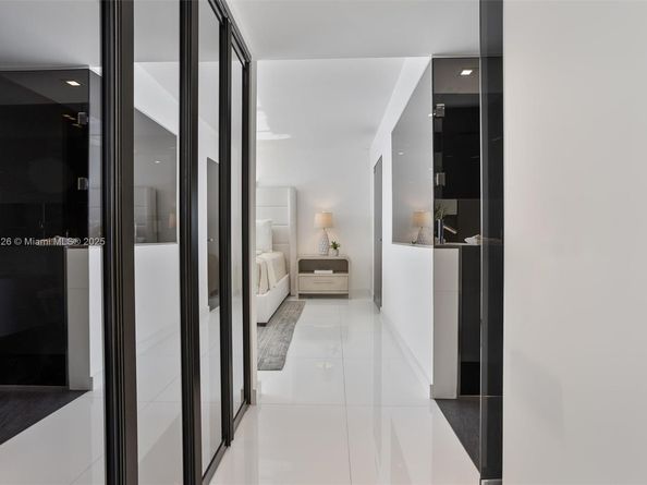1800 Sunset Harbour Drive 1702/4, Miami Beach FL 33139