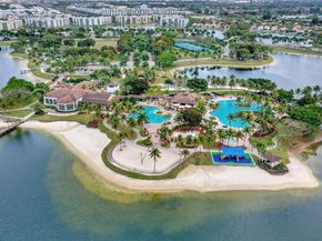 10880 NW 58th Ter, Doral FL 33178