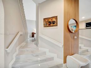 10880 NW 58th Ter, Doral FL 33178