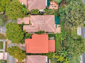 10880 NW 58th Ter, Doral FL 33178