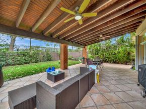 10880 NW 58th Ter, Doral FL 33178