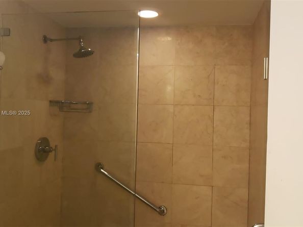 2670 E Sunrise Blvd 1411, Fort Lauderdale FL 33304