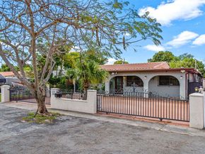 766 W 36th St, Hialeah FL 33012