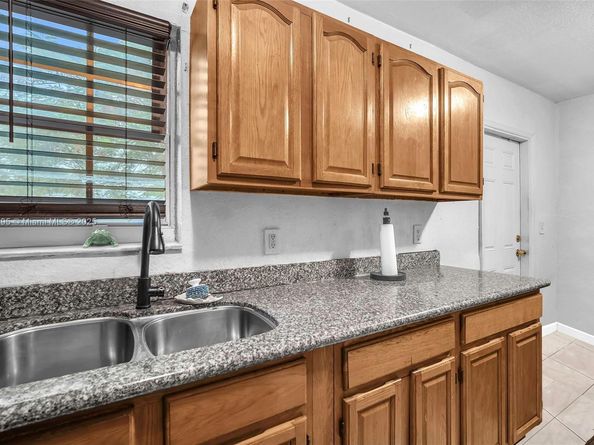 3010 NW 171st Ter, Miami Gardens FL 33056