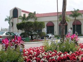 9511 N Hollybrook Lake Dr 108, Pembroke Pines FL 33025