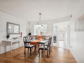 9511 N Hollybrook Lake Dr 108, Pembroke Pines FL 33025