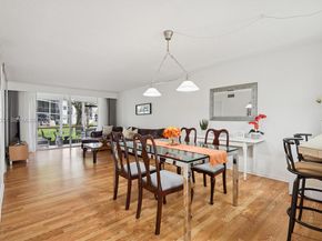 9511 N Hollybrook Lake Dr 108, Pembroke Pines FL 33025