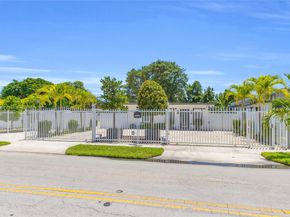 11840 SW 220th St, Miami FL 33170
