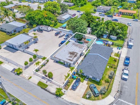 11840 SW 220th St, Miami FL 33170