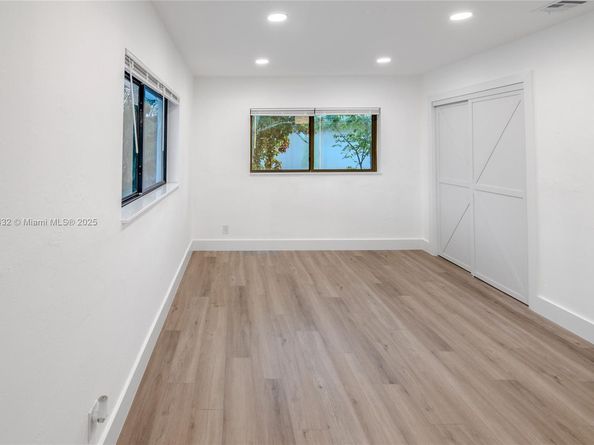 552 W Evanston Cir, Fort Lauderdale FL 33312