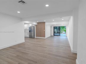 552 W Evanston Cir, Fort Lauderdale FL 33312