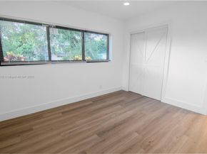 552 W Evanston Cir, Fort Lauderdale FL 33312