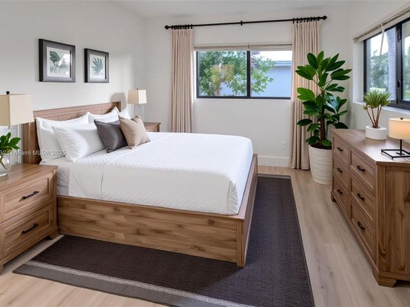 552 W Evanston Cir, Fort Lauderdale FL 33312