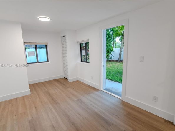 552 W Evanston Cir, Fort Lauderdale FL 33312