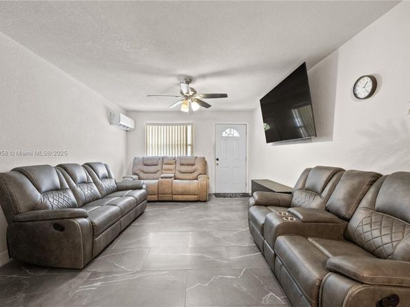 625 NE 130th St, North Miami FL 33161