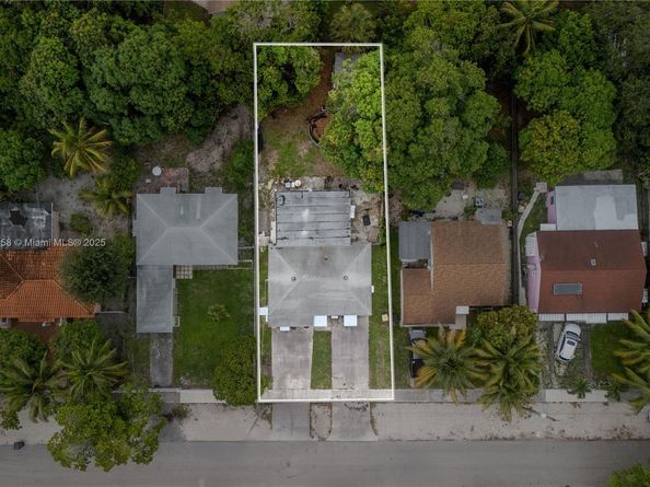 625 NE 130th St, North Miami FL 33161