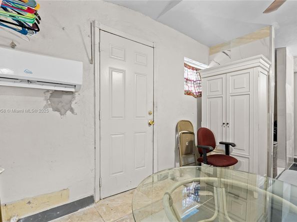 625 NE 130th St, North Miami FL 33161