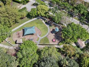 4317 Willow Ridge Dr, Weston FL 33331