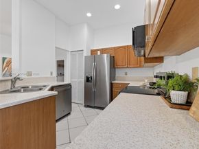 4317 Willow Ridge Dr, Weston FL 33331