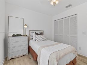 4317 Willow Ridge Dr, Weston FL 33331