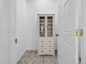 4317 Willow Ridge Dr, Weston FL 33331